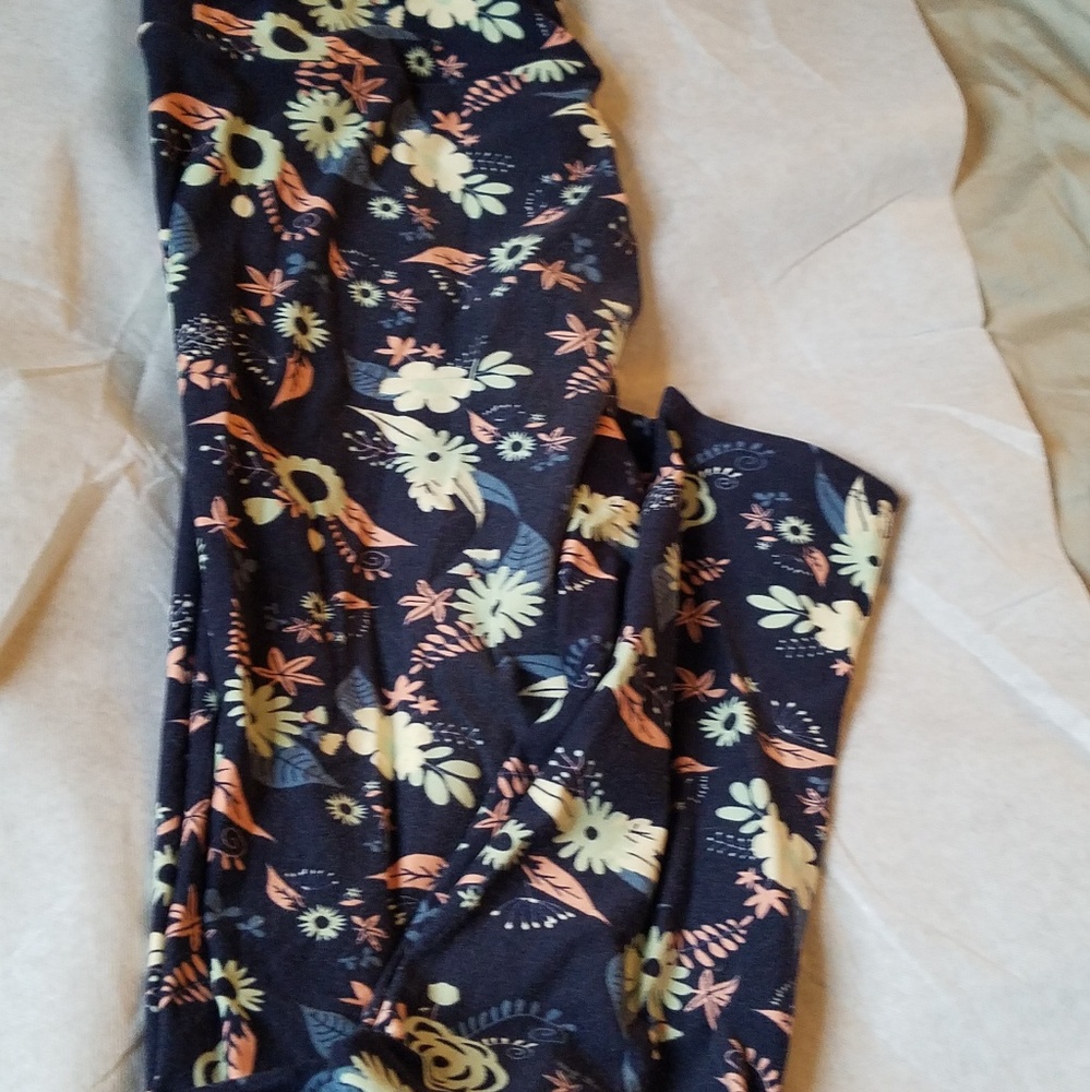 **final price** Tc lularoe leggings floral